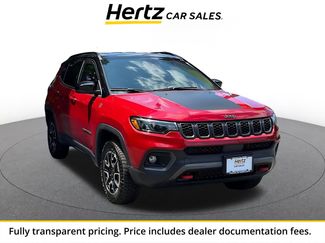 Used 2025 Jeep Compass Trailhawk AWD/4WD video 1