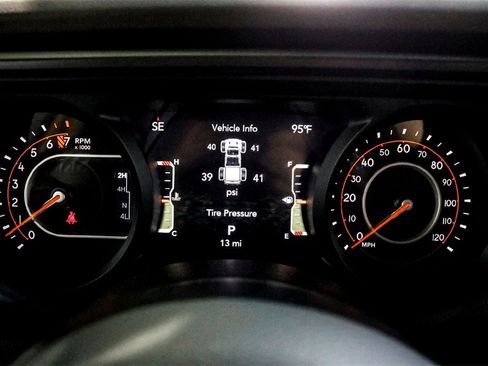 New 2025 Jeep Gladiator Mojave w/ Safety Group image 15