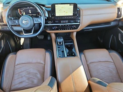 Used 2022 Nissan Pathfinder Platinum w/ Cargo Package image 18