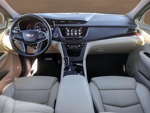 Used 2019 Cadillac XT5 Luxury image 26