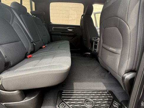 Used 2019 RAM 1500 Big Horn AWD/4WD image 37