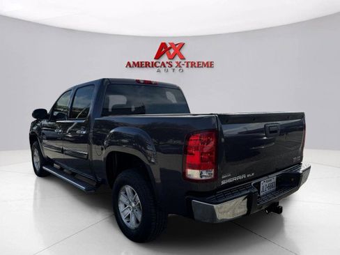 Used 2010 GMC Sierra 1500 SLE w/ Texas Edition image 3