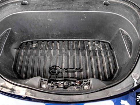 Used 2021 Tesla Model 3 Performance image 17