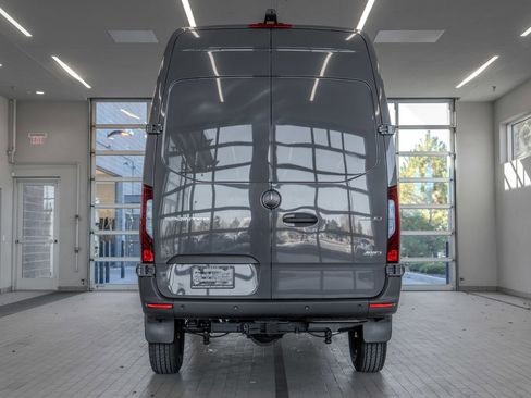 New 2025 Mercedes-Benz Sprinter 2500 image 14
