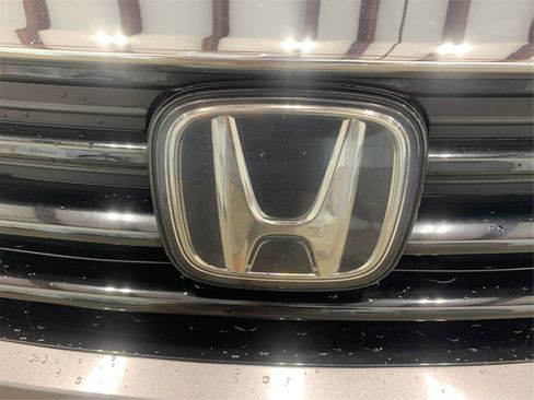 Used 2023 Honda Odyssey Elite image 24