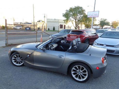 Used 2003 BMW Z4 2.5i image 13