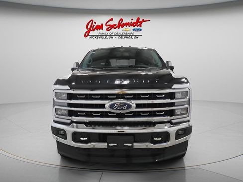 Used 2024 Ford F350 Lariat w/ Lariat Ultimate Package AWD/4WD image 3