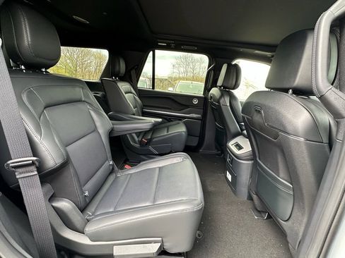 New 2026 Lincoln Navigator Reserve w/ Jet Appearance Package AWD/4WD image 23
