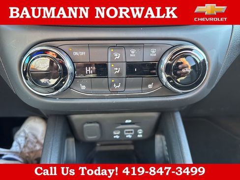 Used 2023 Chevrolet TrailBlazer ACTIV w/ Sun and Liftgate Package AWD/4WD image 23