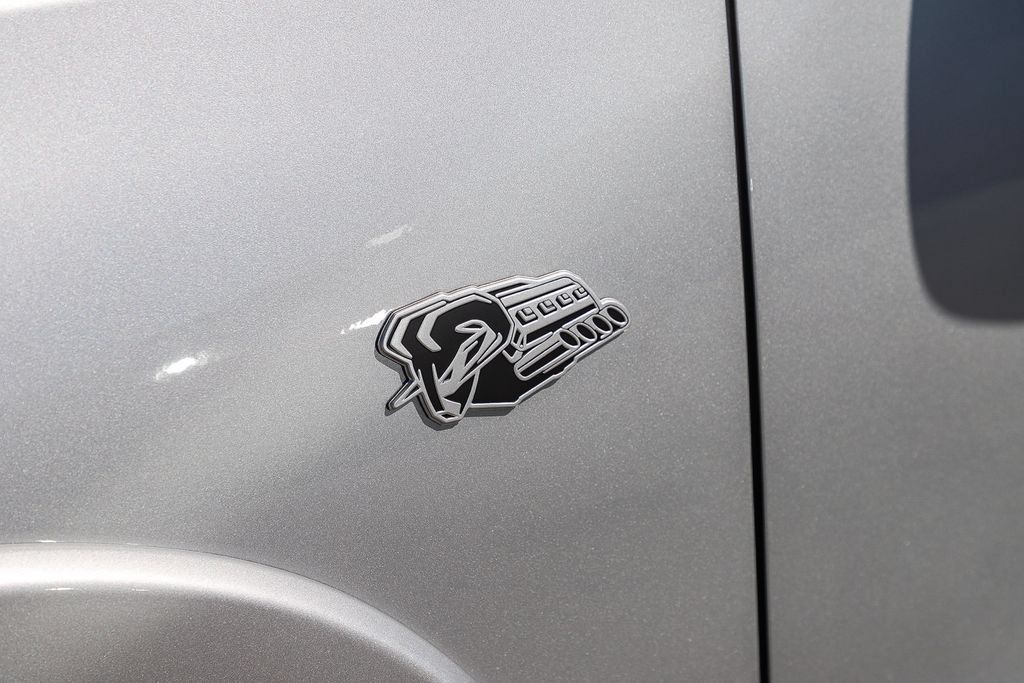 New 2026 RAM 1500 Laramie AWD/4WD image 12