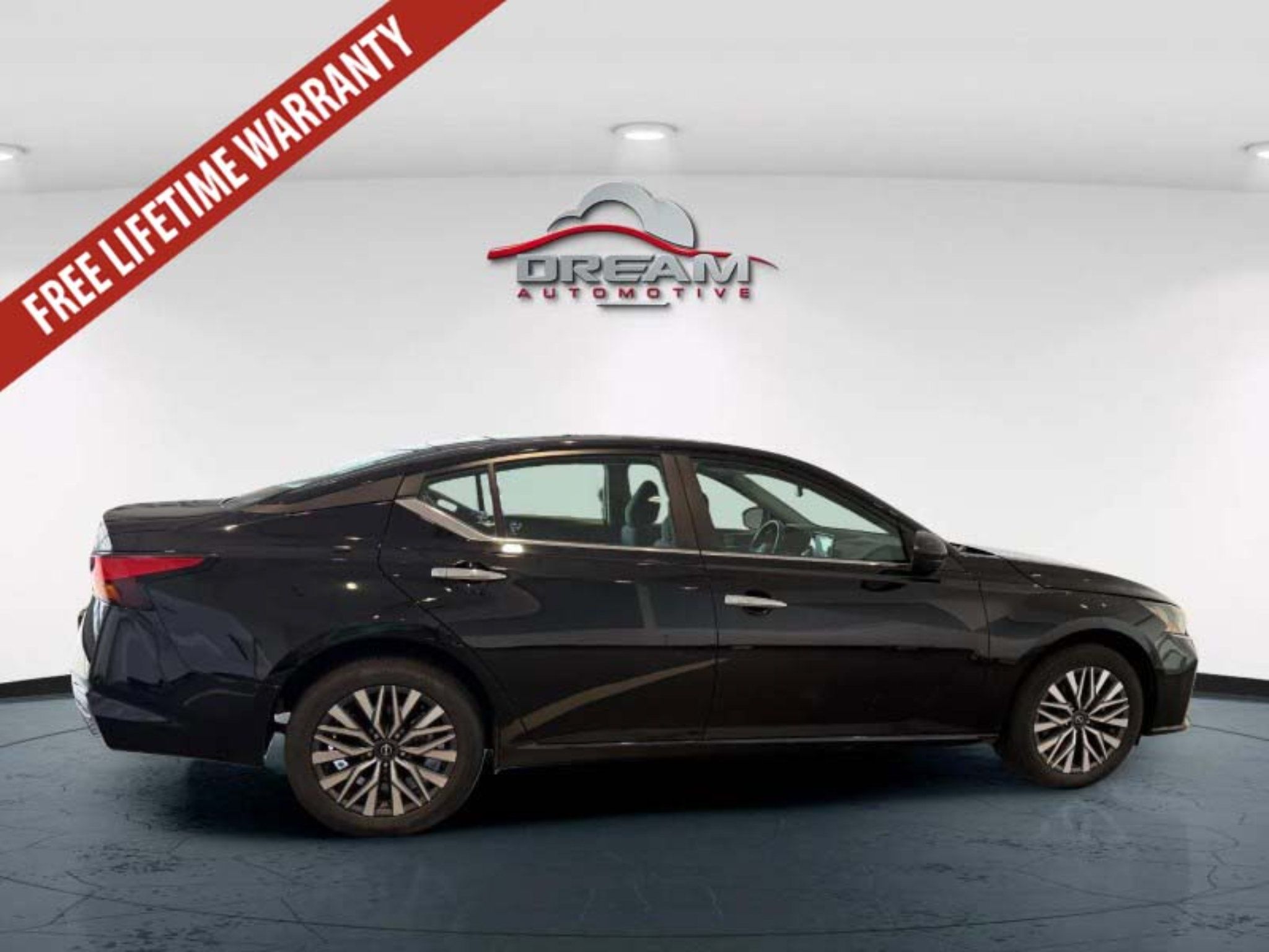 Used 2025 Nissan Altima 2.5 SV AWD/4WD image 21