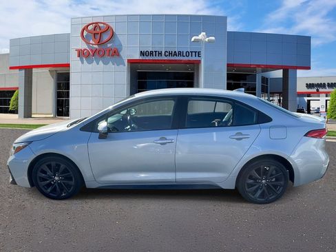 Used 2023 Toyota Corolla SE image 6