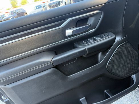 Used 2020 RAM 1500 Big Horn AWD/4WD image 32