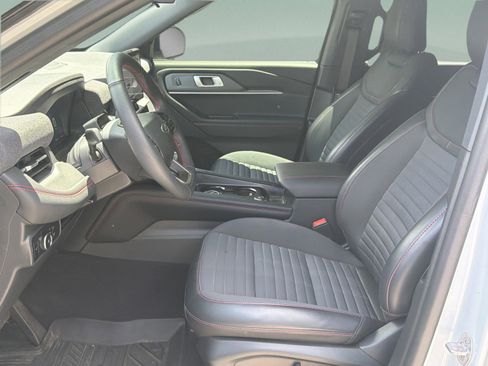 Used 2026 Ford Explorer ST-Line RWD image 24
