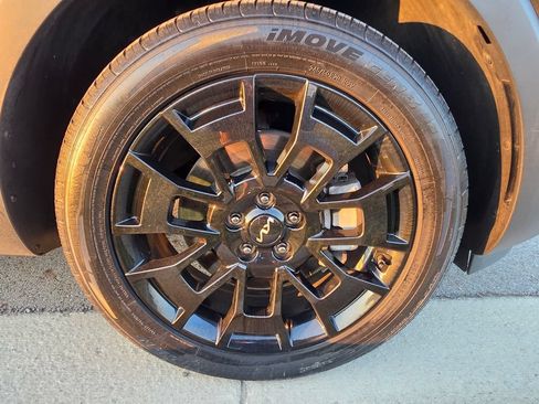 Used 2022 Kia Telluride EX w/ EX Premium Package AWD/4WD image 18