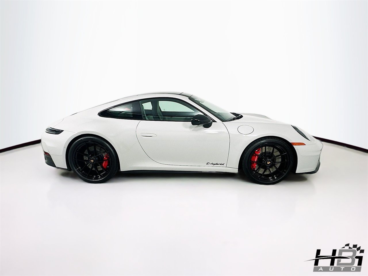 Used 2026 Porsche 911 Carrera GTS RWD image 4