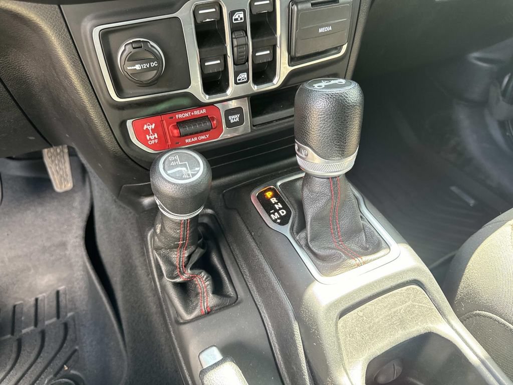 Used 2020 Jeep Wrangler Unlimited Rubicon AWD/4WD image 37