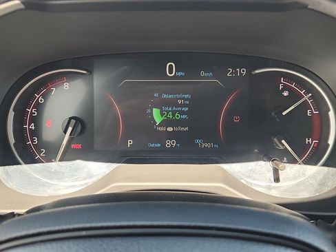 Used 2025 Toyota RAV4 XLE FWD image 25