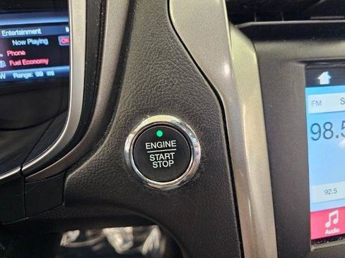 Used 2018 Ford Fusion SE w/ Equipment Group 602A FWD image 15