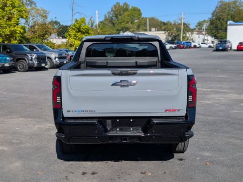 New 2025 Chevrolet Silverado EV RST image 11