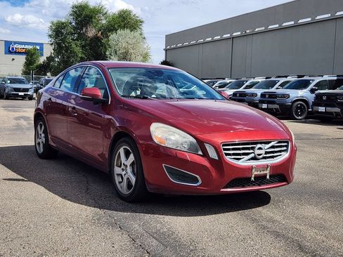 Used 2013 Volvo S60 T5 AWD/4WD image 3