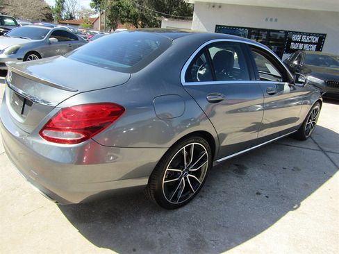 Used 2017 Mercedes-Benz C 300 Sedan image 4