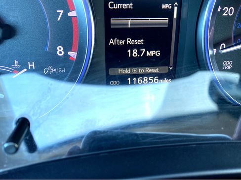 Used 2015 Toyota Highlander XLE image 19