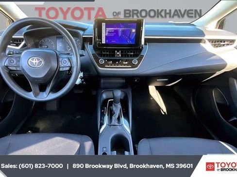 Used 2024 Toyota Corolla LE image 13