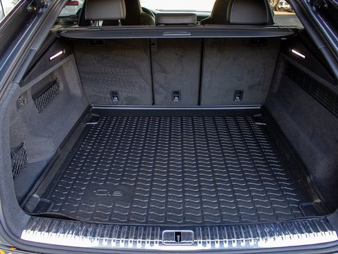 Used 2024 Audi SQ8 Prestige image 22