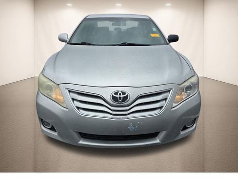 Used 2011 Toyota Camry LE w/ LE Extra-Value Pkg image 12