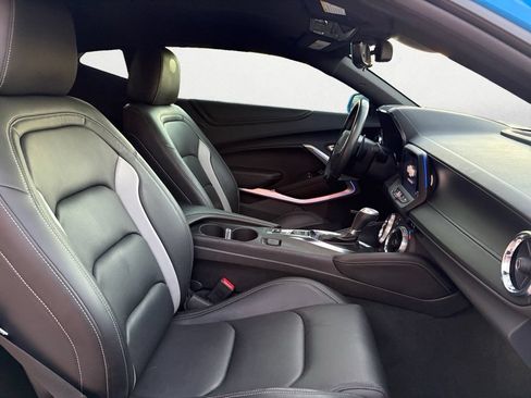 Used 2022 Chevrolet Camaro LT RWD image 14