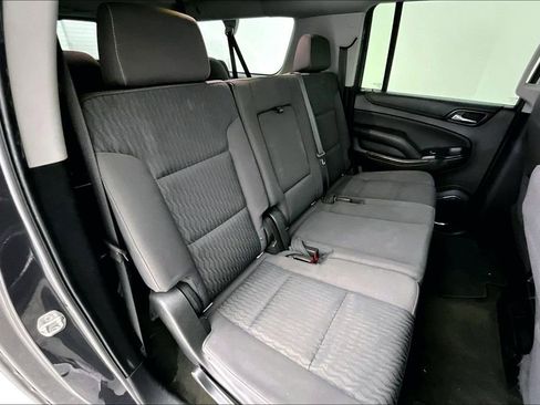 Used 2018 Chevrolet Suburban LS image 36