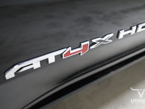 Used 2025 GMC Sierra 2500 AT4X AWD/4WD image 38