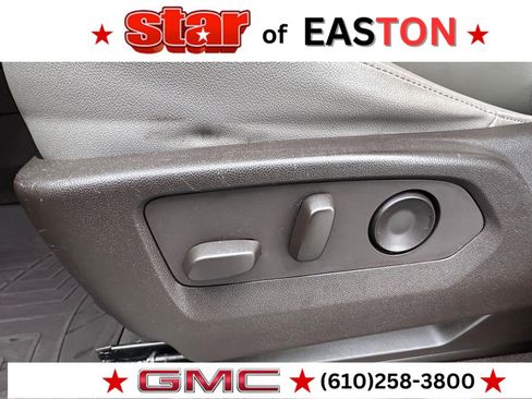 Used 2021 Chevrolet Tahoe Z71 w/ Luxury Package image 19