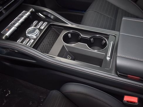 New 2026 Lincoln Nautilus Reserve AWD/4WD image 38