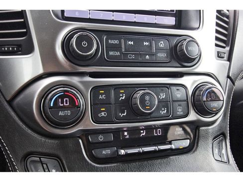 Used 2018 Chevrolet Tahoe LT image 23