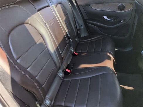 Used 2018 Mercedes-Benz GLC 300 4MATIC image 21