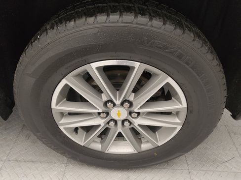 Used 2022 Chevrolet Traverse LT w/ LPO, Floor Liner Package AWD/4WD image 31