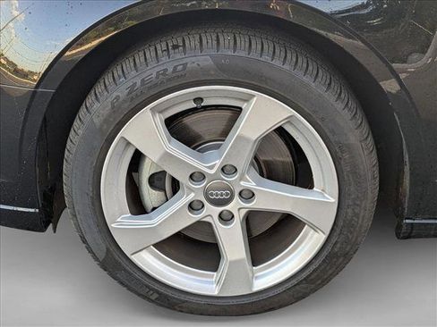 Used 2019 Audi A3 2.0T Premium image 10