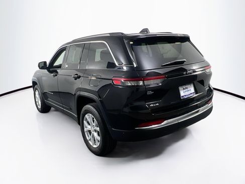 Used 2023 Jeep Grand Cherokee Limited w/ Trailer Tow Prep Group (B) AWD/4WD image 7