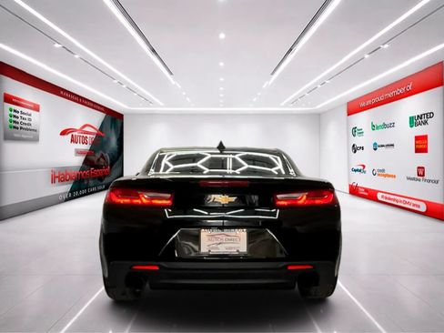Used 2018 Chevrolet Camaro LS RWD image 6