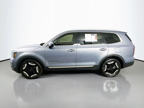 Used 2023 Kia Telluride EX image 5