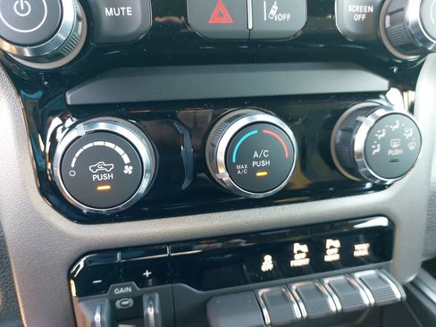 Used 2026 RAM 1500 Big Horn w/ Night Edition image 21