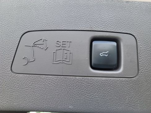 Certified 2024 Lincoln Corsair FWD w/ Equipment Group 101A image 8