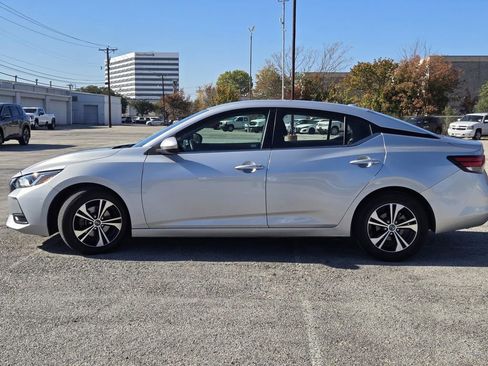 Certified 2022 Nissan Sentra SV image 3
