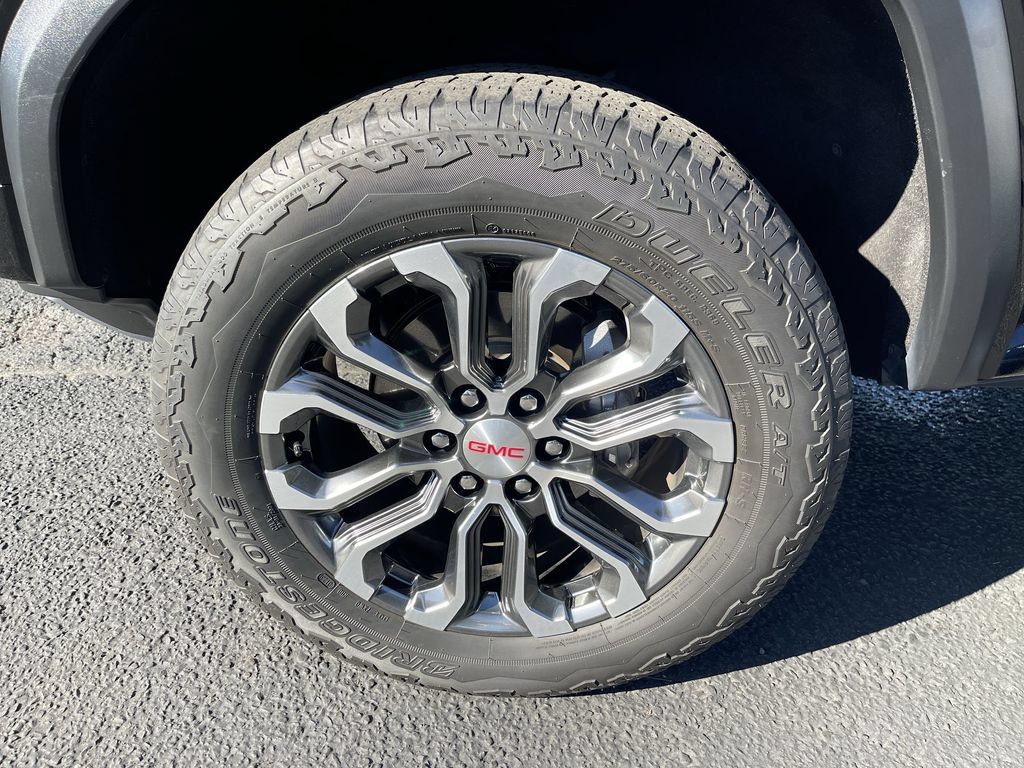 Used 2023 GMC Canyon Denali AWD/4WD image 34