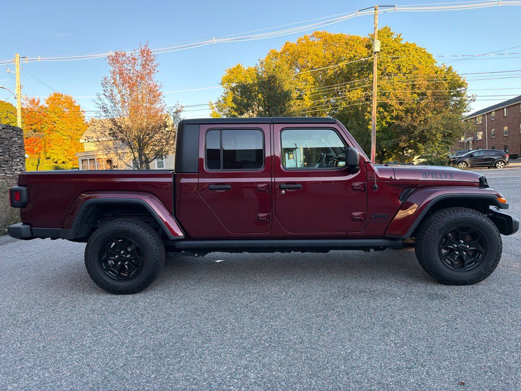 Used 2022 Jeep Gladiator Overland AWD/4WD image 7
