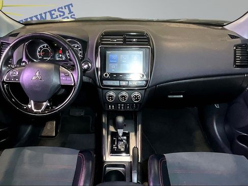 Used 2024 Mitsubishi Outlander Sport SE AWD/4WD image 8