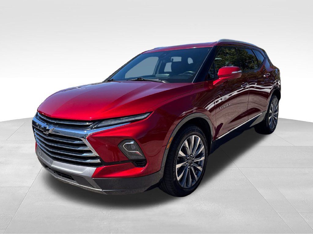 Used 2023 Chevrolet Blazer Premier w/ Driver Confidence II Package AWD/4WD image 8
