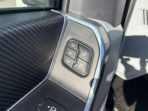 Used 2024 Ford F250 Limited image 12